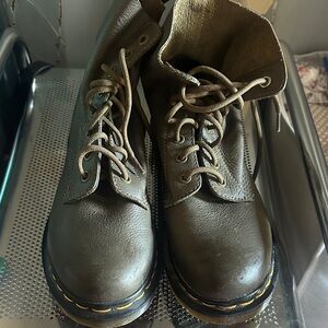 Dr.Martens Leather boots